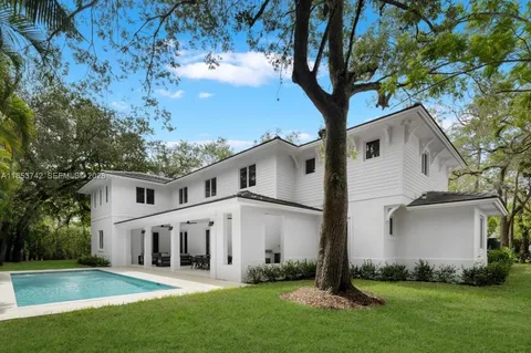 $5,290,000 | 5835 Southwest 81st Street, South Miami, FL 33143