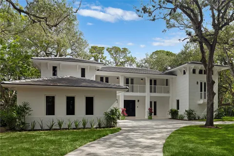 $5,290,000 | 5835 Southwest 81st Street, South Miami, FL 33143
