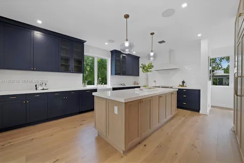 $5,290,000 | 5835 Southwest 81st Street, South Miami, FL 33143