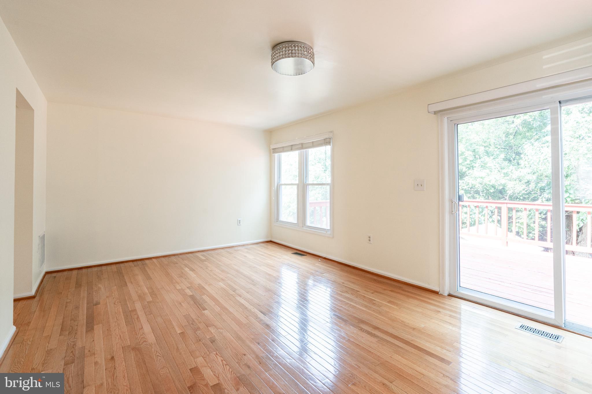 122 Lauren Court Frederick, MD 21703 - Photo 13 of 37