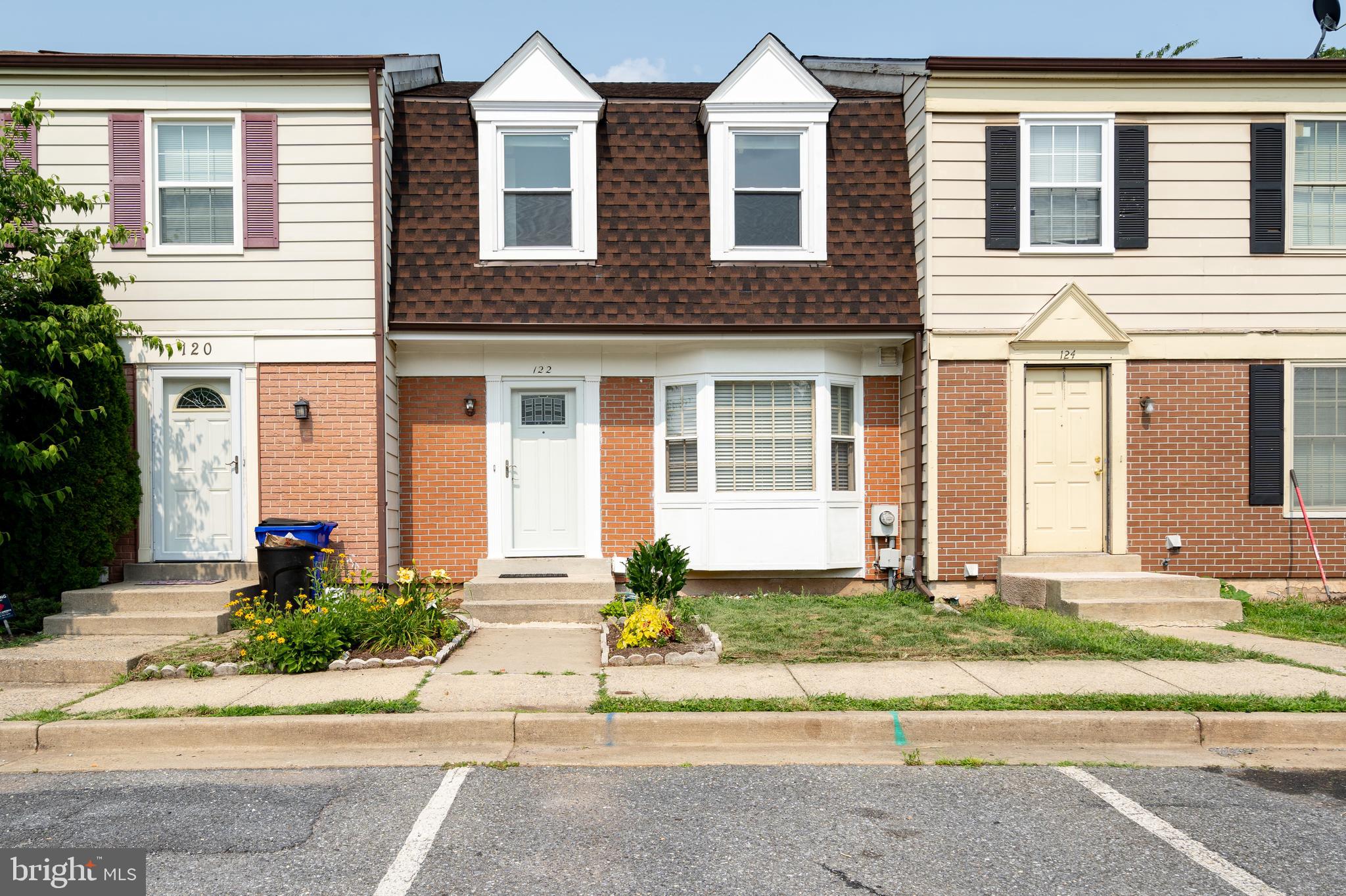 122 Lauren Court Frederick, MD 21703 - Photo 3 of 37