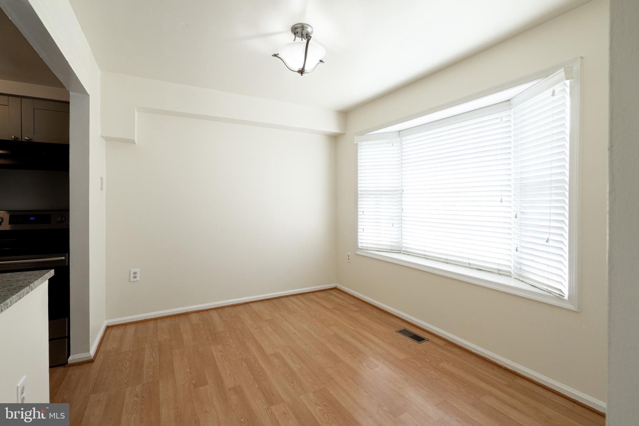 122 Lauren Court Frederick, MD 21703 - Photo 7 of 37