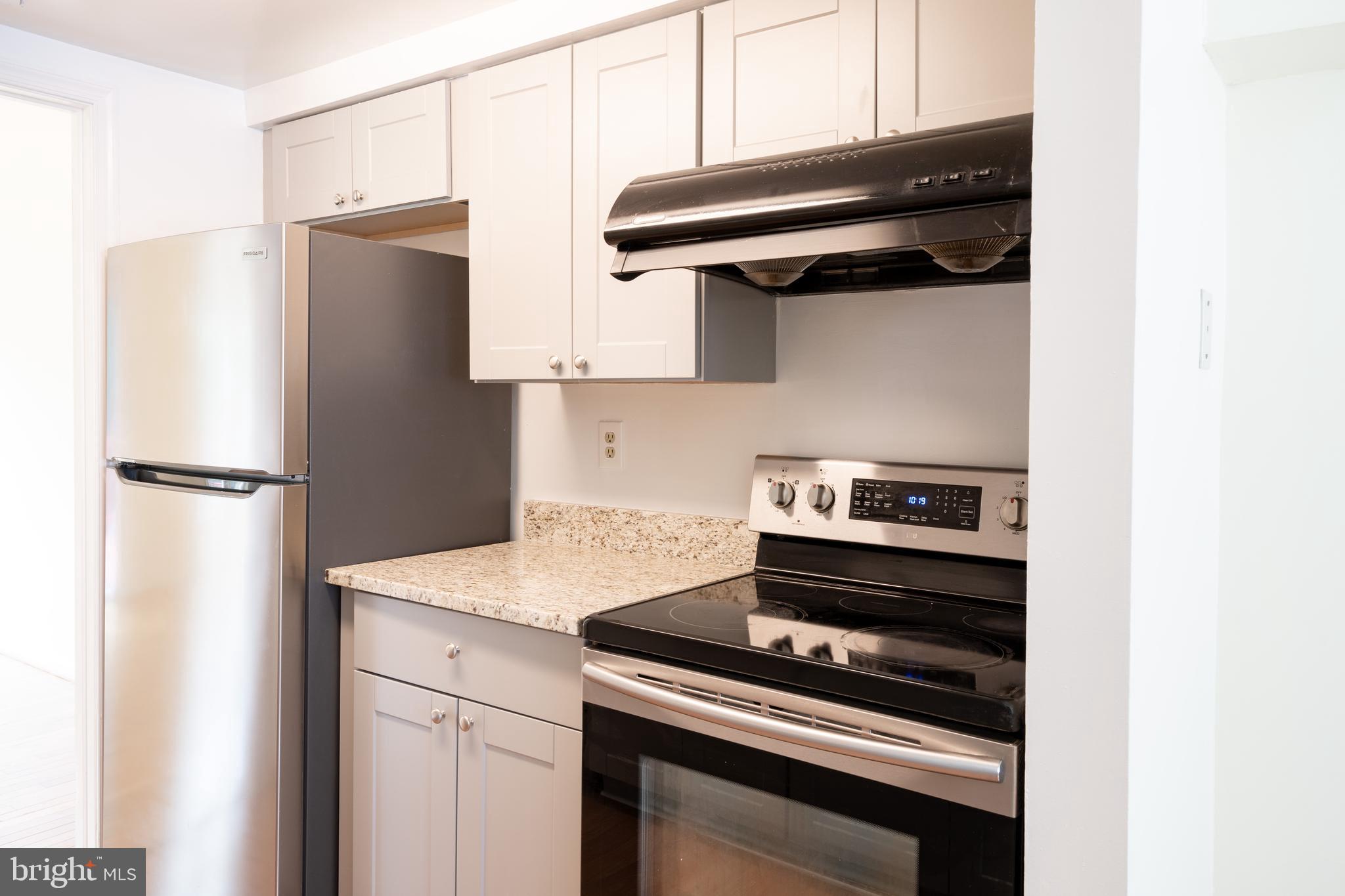 122 Lauren Court Frederick, MD 21703 - Photo 9 of 37