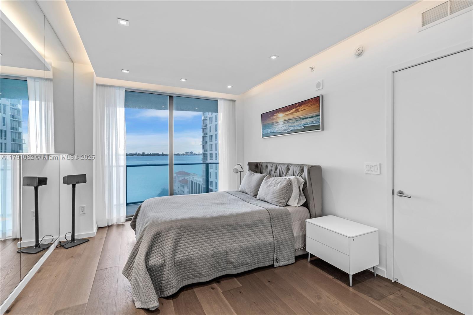 Edgewater Miami, FL 33137 - Photo 15 of 26