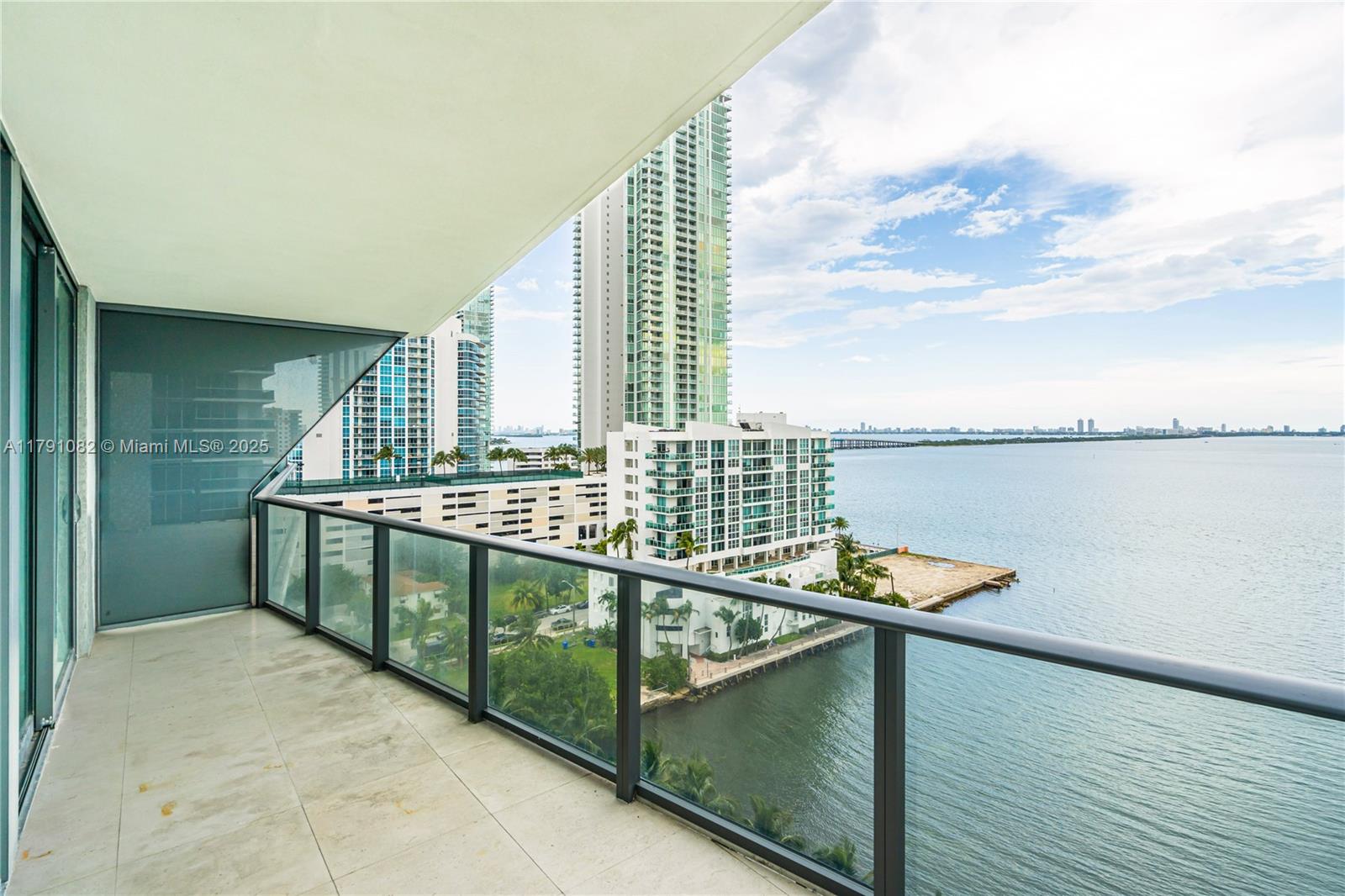 Edgewater Miami, FL 33137 - Photo 2 of 26