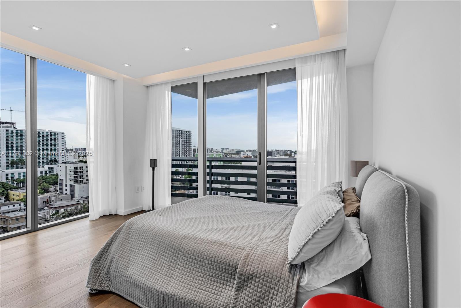 Edgewater Miami, FL 33137 - Photo 21 of 26