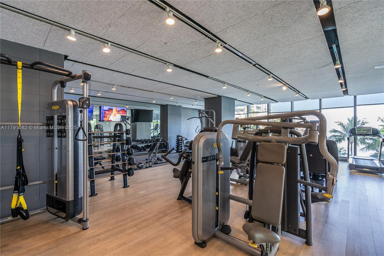 Edgewater Miami, FL 33137 - Photo 22 of 26