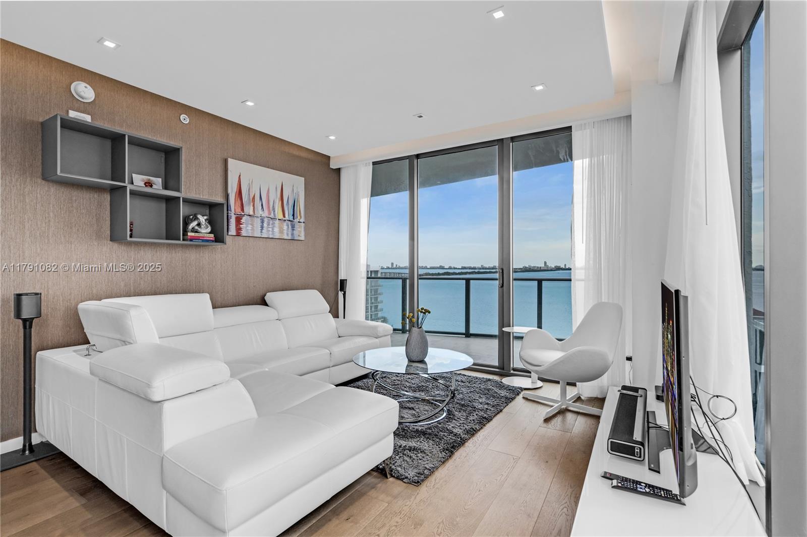 Edgewater Miami, FL 33137 - Photo 4 of 26