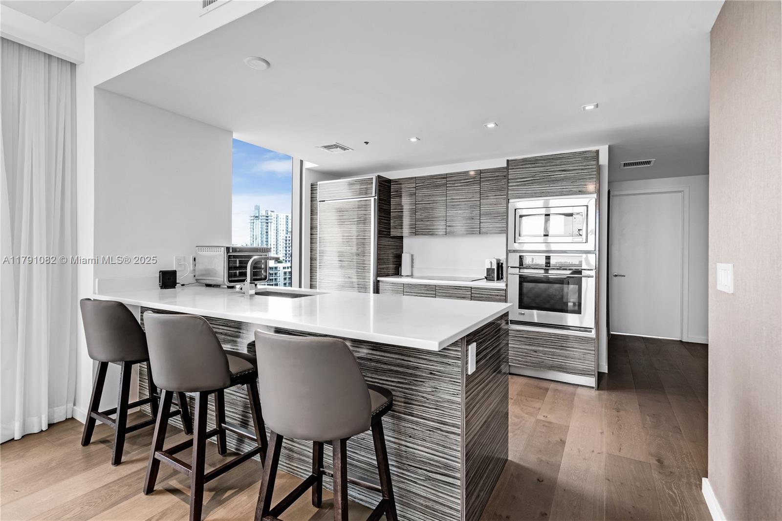 Edgewater Miami, FL 33137 - Photo 6 of 26