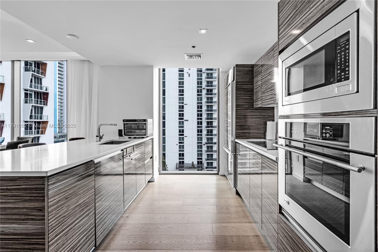 Edgewater Miami, FL 33137 - Photo 7 of 26