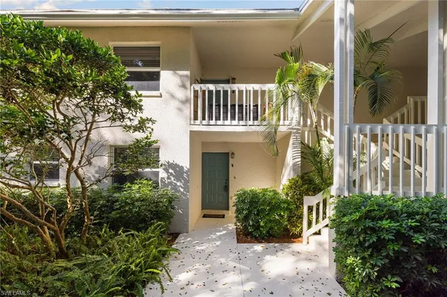 $499,000 | 3200 Binnacle Drive, Unit C3, Naples, FL 34103