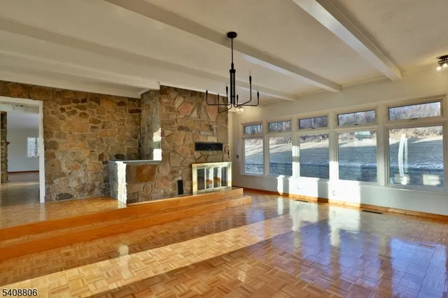 $605,000 | 39 Upper Kingtown Road, Pittstown, NJ 08867