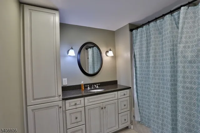 $605,000 | 39 Upper Kingtown Road, Pittstown, NJ 08867