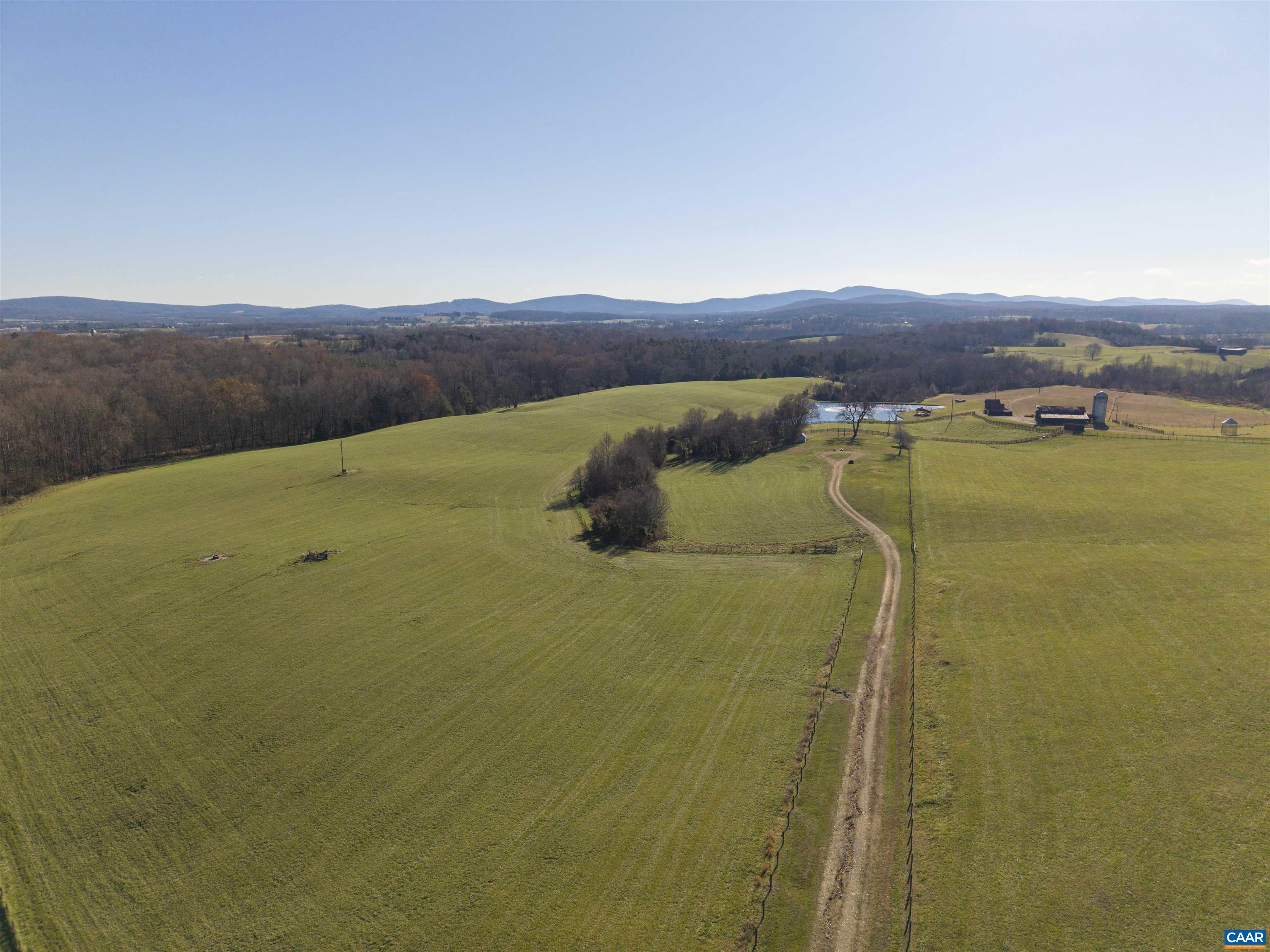 2427 South Blue Ridge Turnpike South Rochelle, VA 22738 - Photo 42 of 72