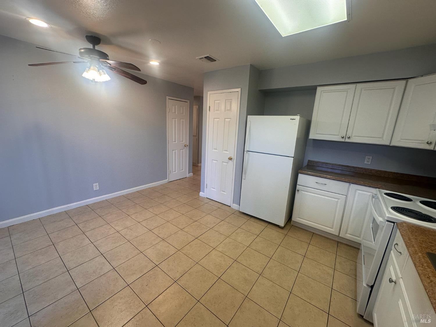 420 Marshall Road, Unit B Vacaville, CA 95687 - Photo 10 of 12 Gallery Image 10