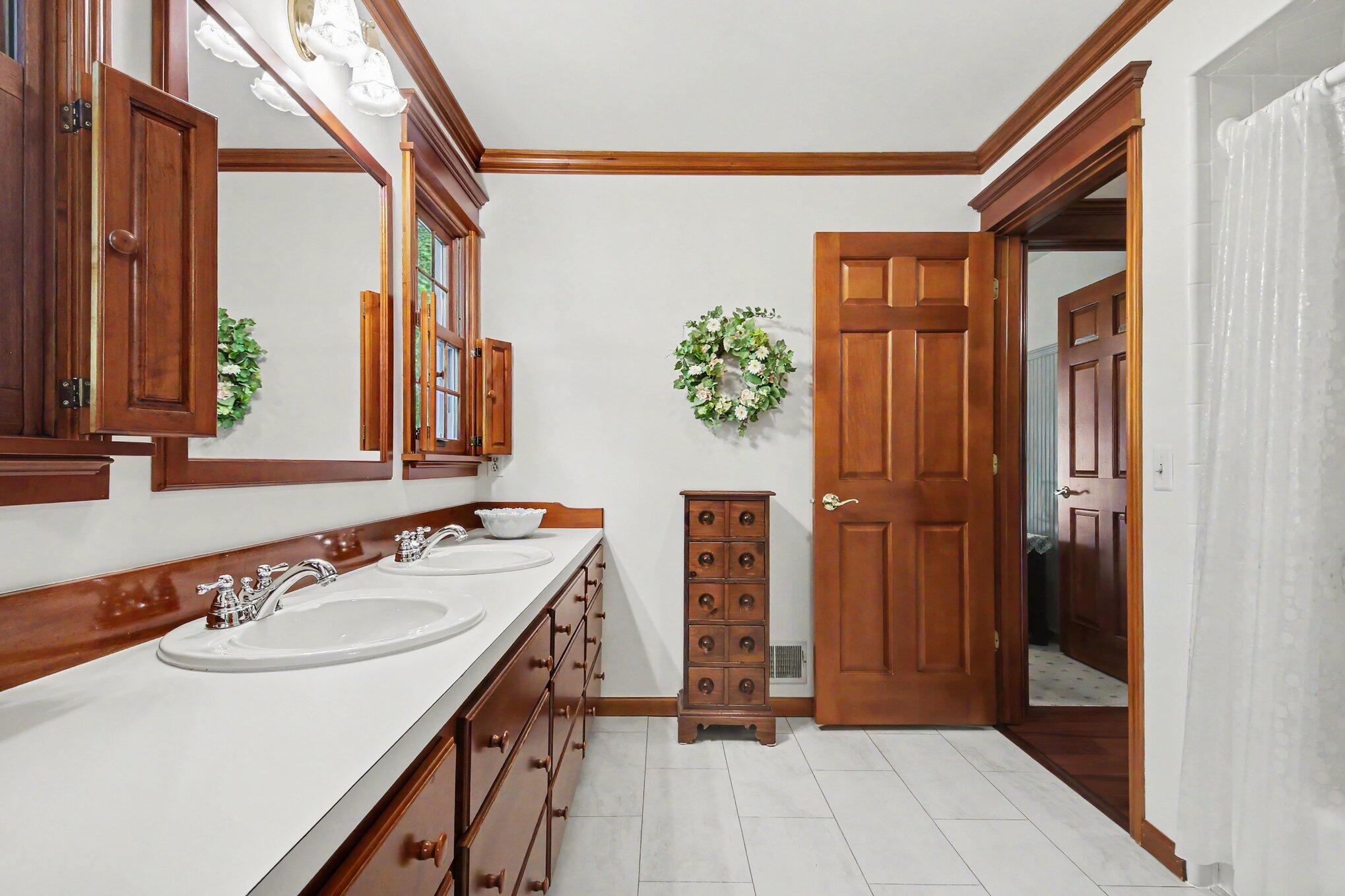 2162 Pinewood Street Jenison, MI 49428 - Photo 22 of 39 026_file_8664