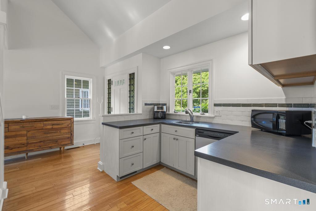 347 Nod Hill Road Wilton, CT 06897 - Photo 29 of 39 Gallery Image 29