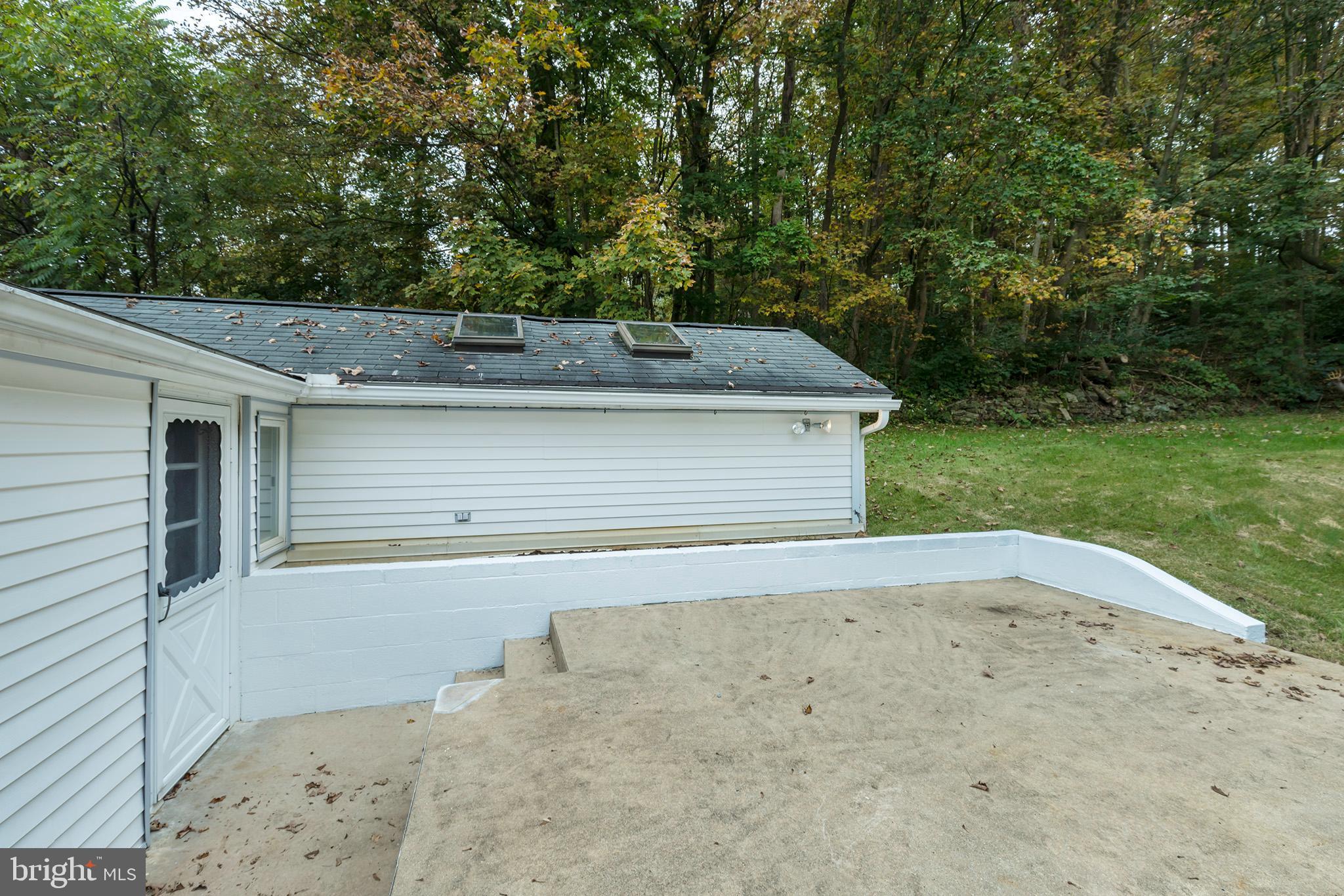 2245 Quarry Road Lebanon, PA 17046 - Photo 35 of 40 Gallery Image 35