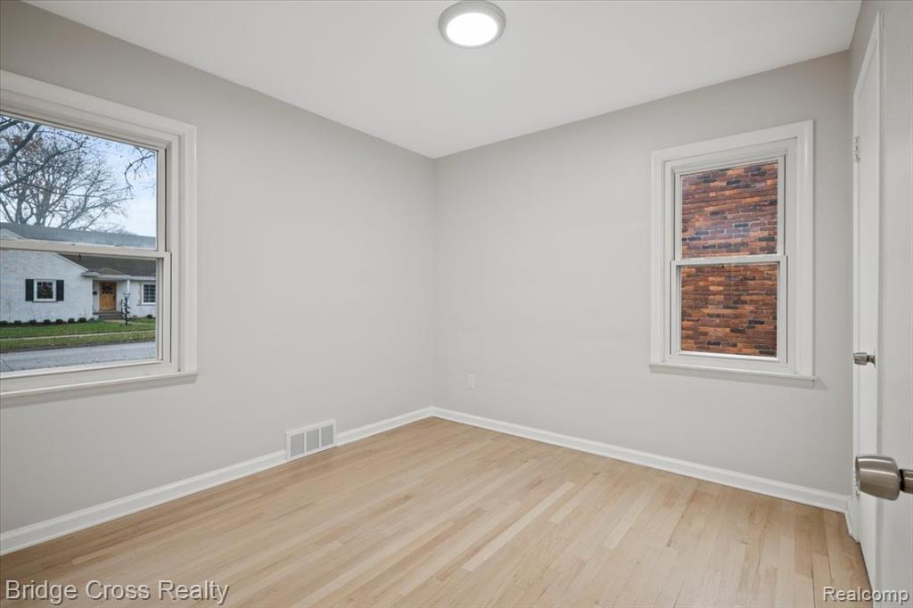 3030 Bamlet Road Royal Oak, MI 48073 - Photo 17 of 30 Gallery Image 17