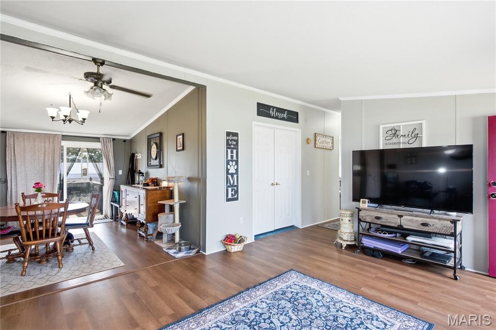 404 West Martin Street Cairo, MO 65239 - Photo 6 of 39