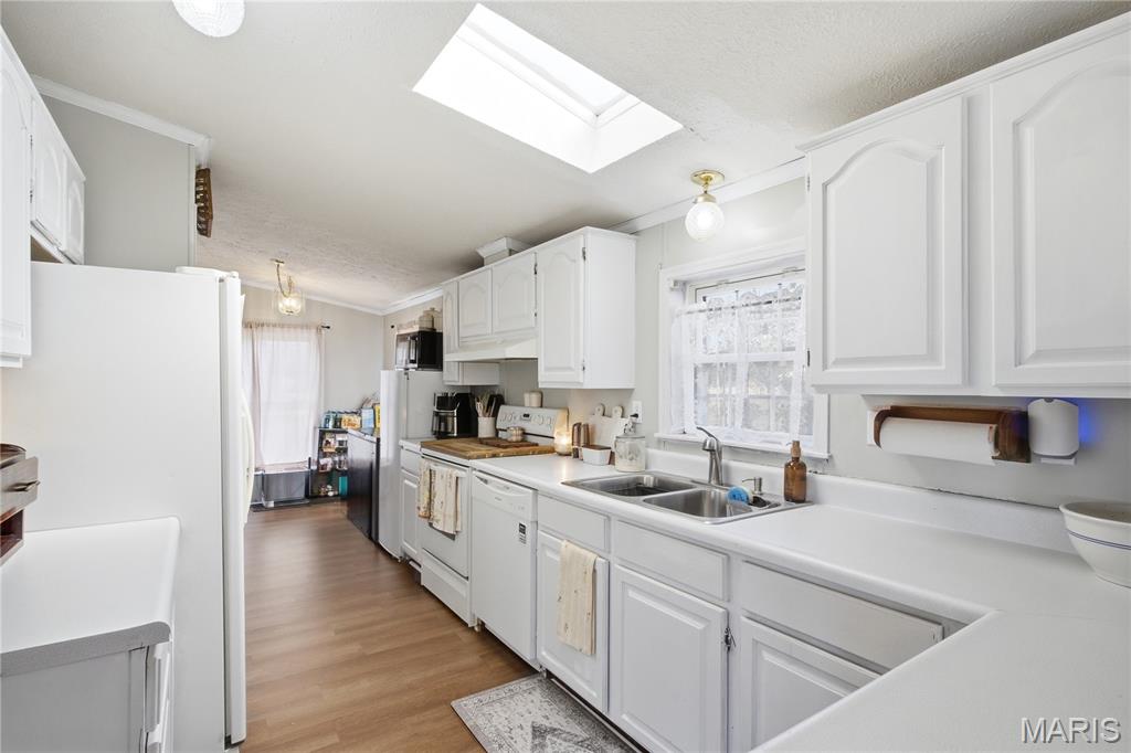 404 West Martin Street Cairo, MO 65239 - Photo 9 of 39