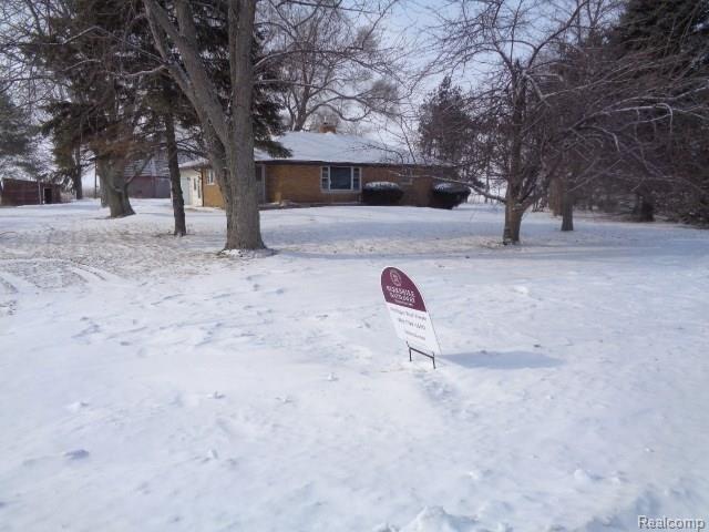 10872 Sharon Road St. Charles, MI 48655 - Photo 2 of 29 DSC09055.jpg