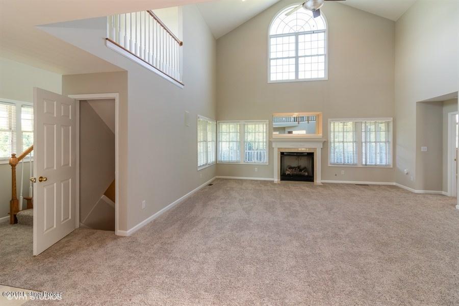 830 Veechdale Road Simpsonville, KY 40067 - Photo 6 of 25 10_830VEECHDALEROAD_2010_LowRes