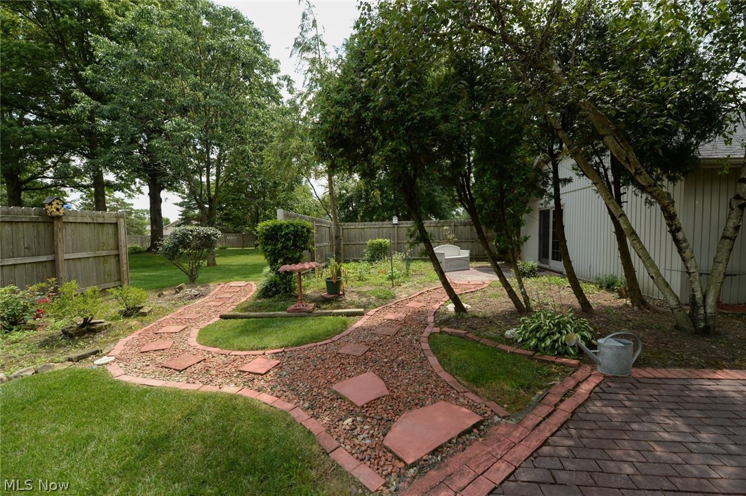 10843 Gate Post Road Strongsville, OH 44149 - Photo 30 of 35 Gallery Image 30