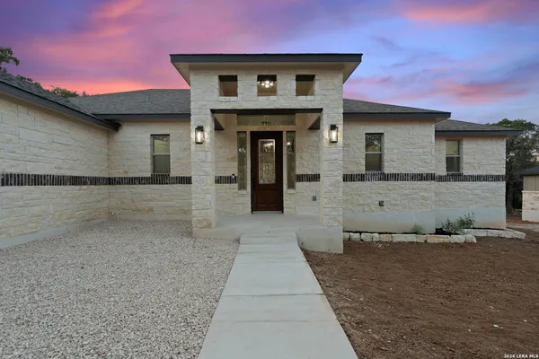 $479,900 | 333 Eagle Rock Road, Spring Branch, TX 78070