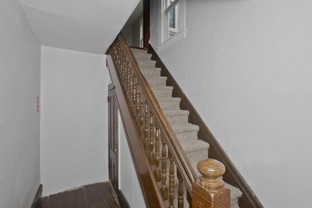 67 Dawes Street Springfield, MA 01109 - Photo 17 of 36 Gallery Image 17