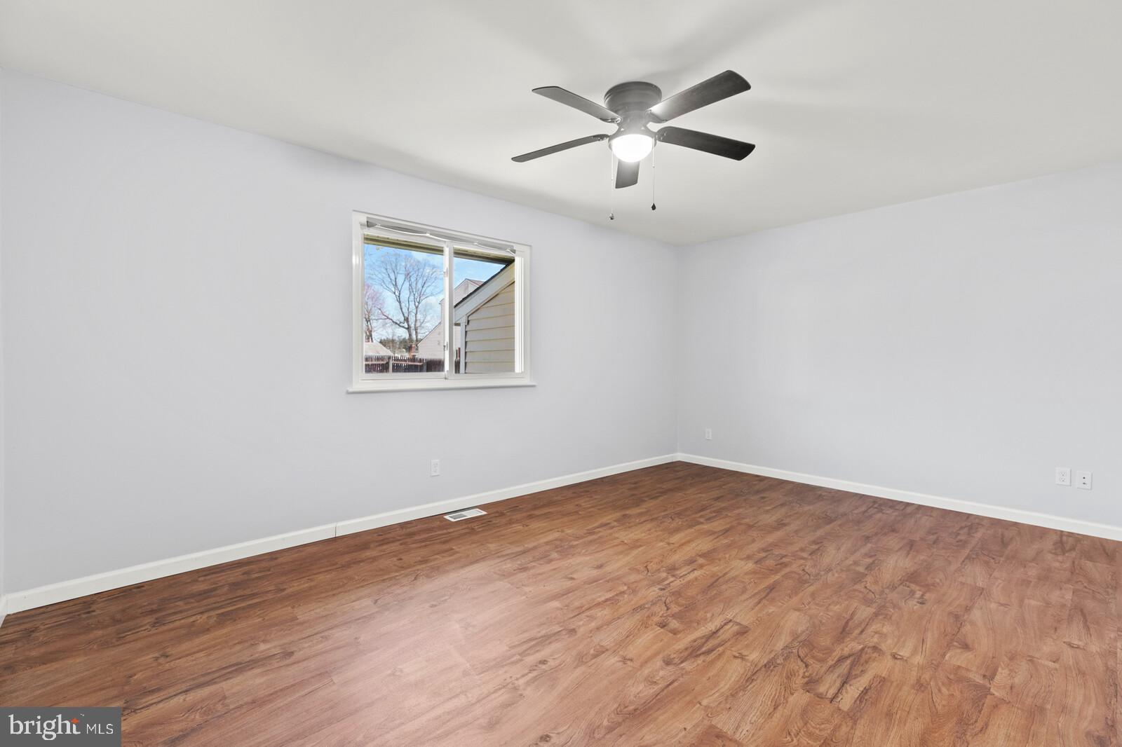 321 Independence Boulevard Lawnside, NJ 08045 - Photo 19 of 34