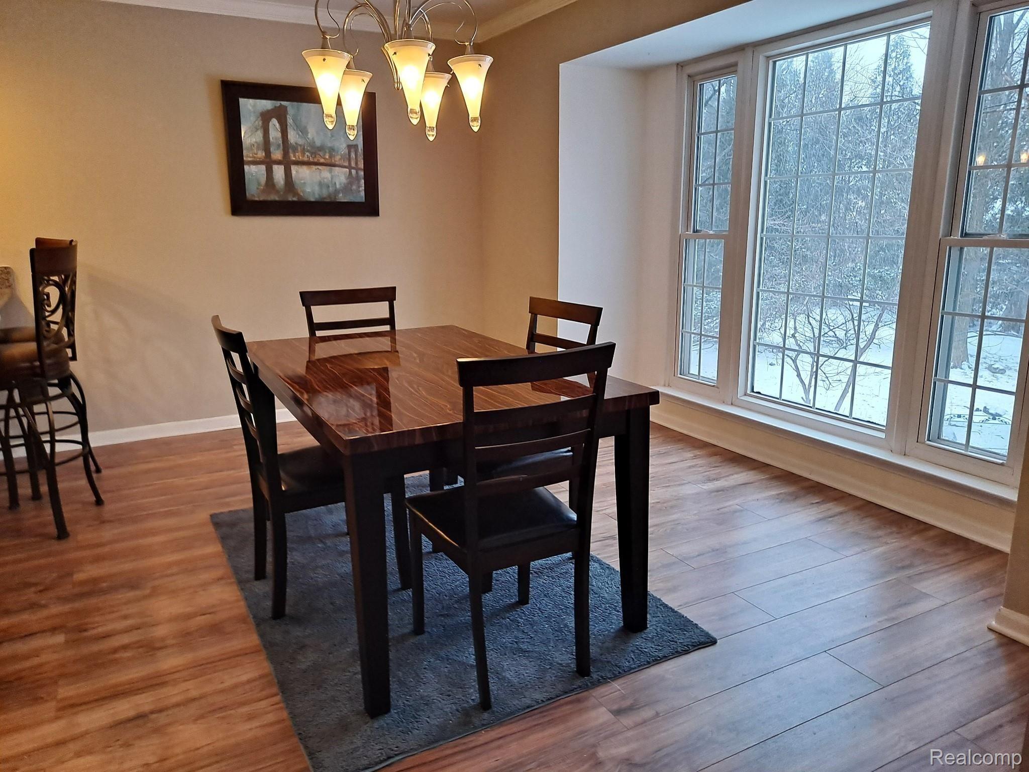 1655 Huntington Park, Unit D Rochester, MI 48309 - Photo 14 of 25 20220217_153214.jpg