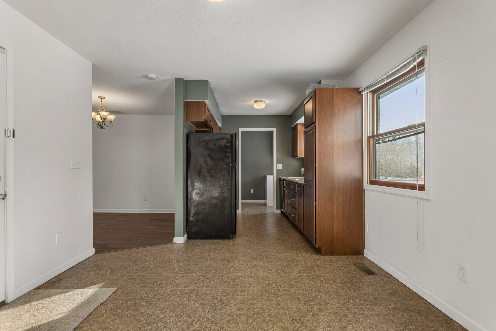 2805 Blair Drive Champaign, IL 61821 - Photo 10 of 35