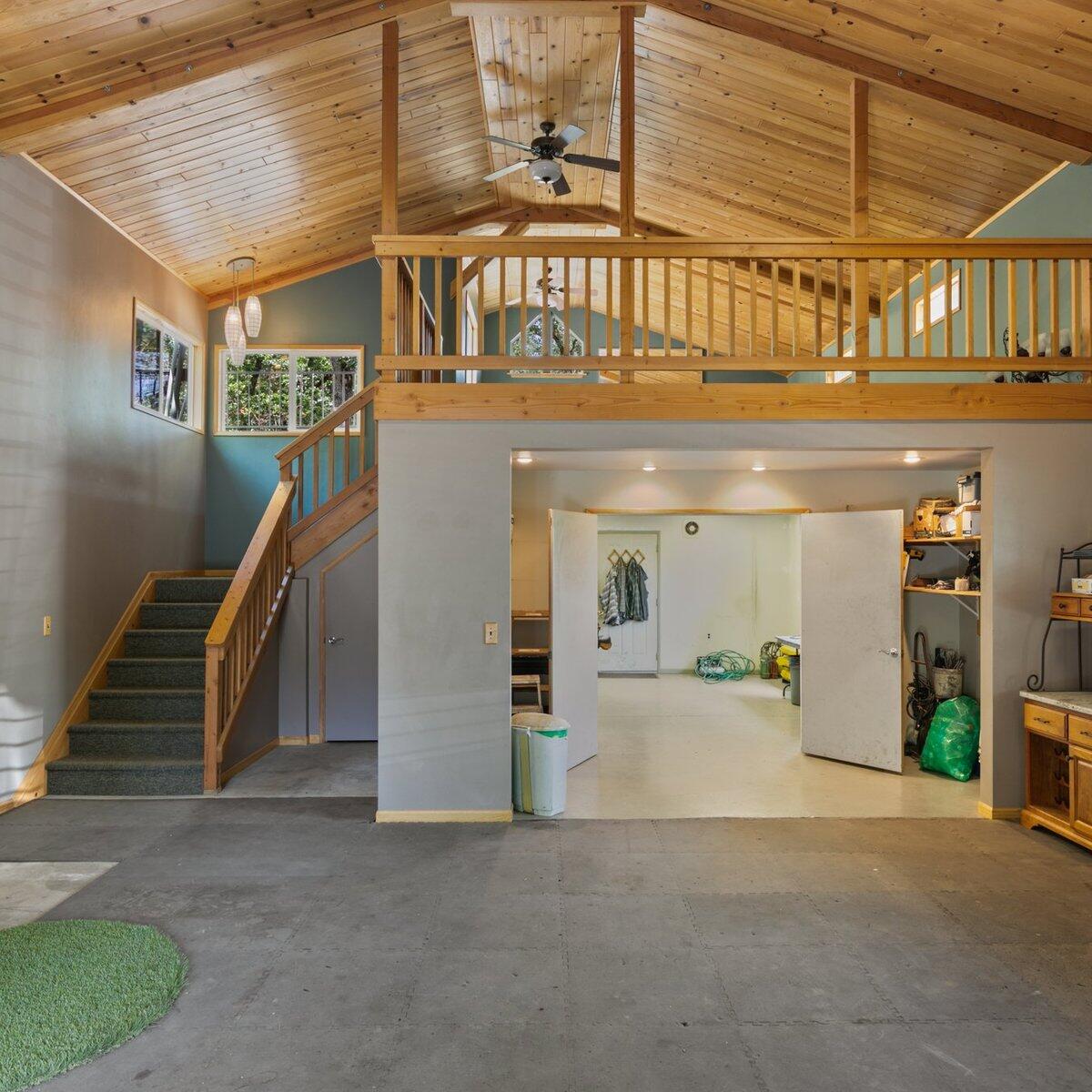 6195 Pioneer Road Medford, OR 97501 - Photo 31 of 48 63-custom-WCIM0219