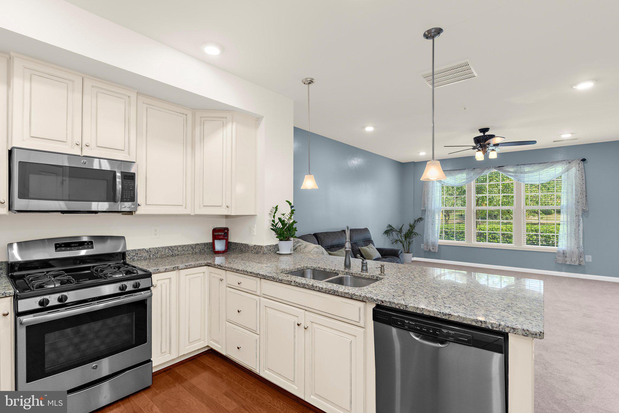 8016 Orchard Grove Road Odenton, MD 21113 - Photo 9 of 52 Kitchen