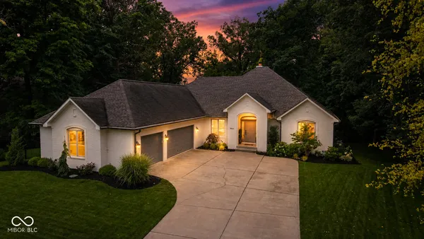 $759,900 | 6012 Timberbend Drive, Avon, IN 46123