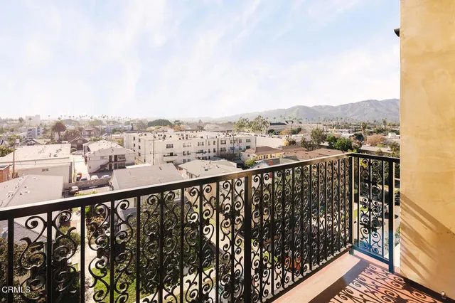 $2,055,000 | 124 West Colorado Street, Unit 501, Glendale, CA 91204