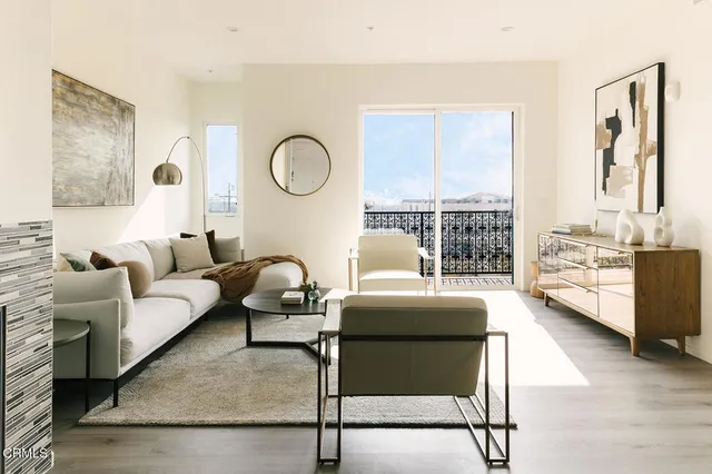 $2,055,000 | 124 West Colorado Street, Unit 501, Glendale, CA 91204