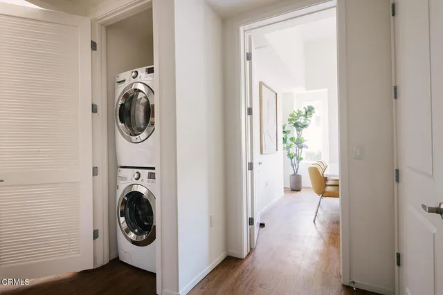 $2,055,000 | 124 West Colorado Street, Unit 501, Glendale, CA 91204