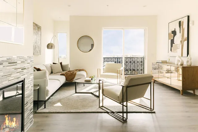 $2,055,000 | 124 West Colorado Street, Unit 501, Glendale, CA 91204