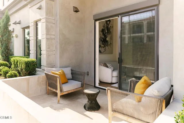 $2,055,000 | 124 West Colorado Street, Unit 501, Glendale, CA 91204