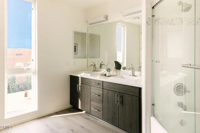 $2,055,000 | 124 West Colorado Street, Unit 501, Glendale, CA 91204