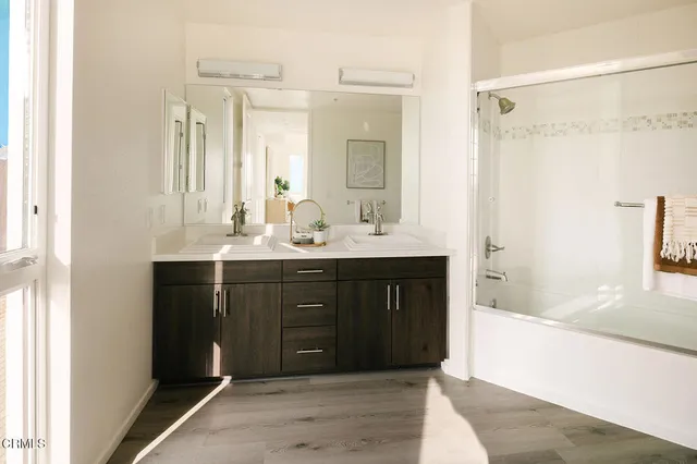 $2,055,000 | 124 West Colorado Street, Unit 501, Glendale, CA 91204