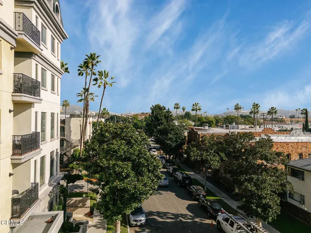 $2,055,000 | 124 West Colorado Street, Unit 501, Glendale, CA 91204