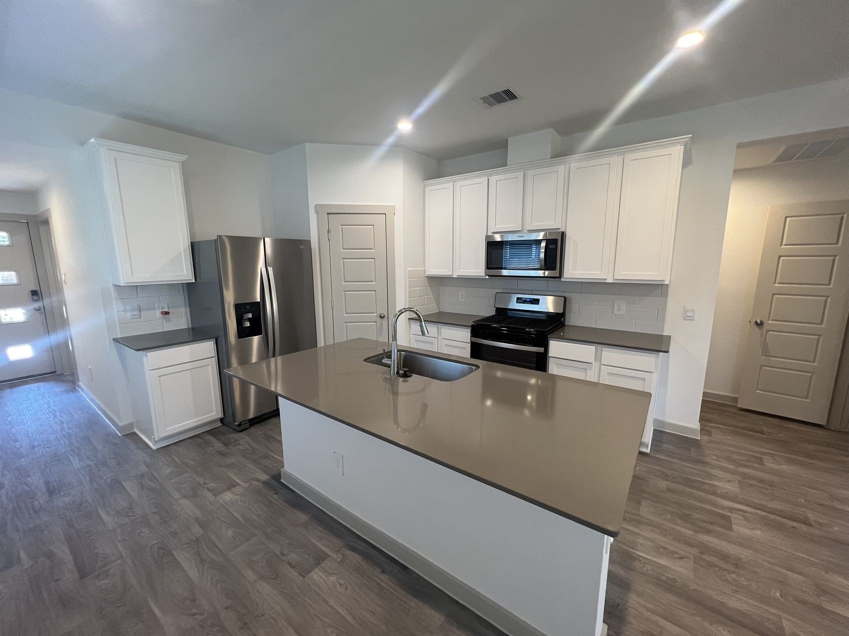 12916 Wempe Way Houston, TX 77047 - Photo 6 of 39