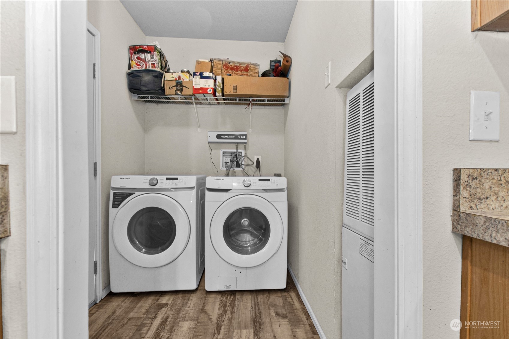 446-67 Meier Road Winlock, WA 98596 - Photo 13 of 33 a utility room with dryer and washer