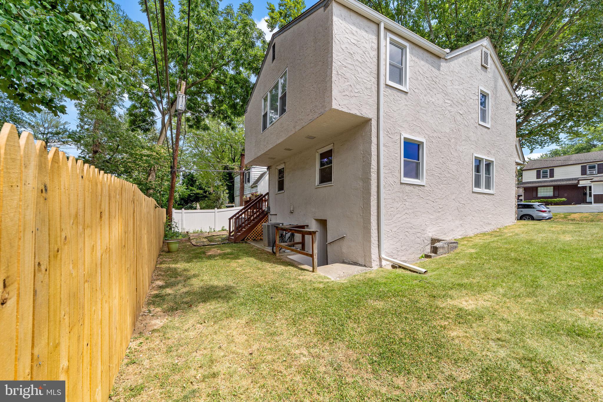 749 Thorndale Road Aldan, PA 19018 - Photo 5 of 25 Gallery Image 5