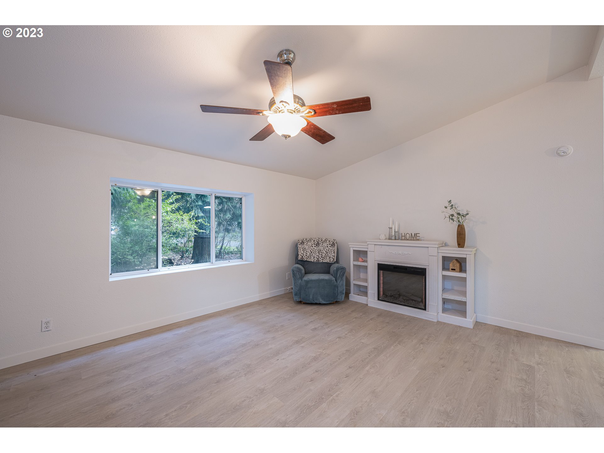 28744 Southeast Island Road Eagle Creek, OR 97022 - Photo 12 of 29 Gallery Image 12