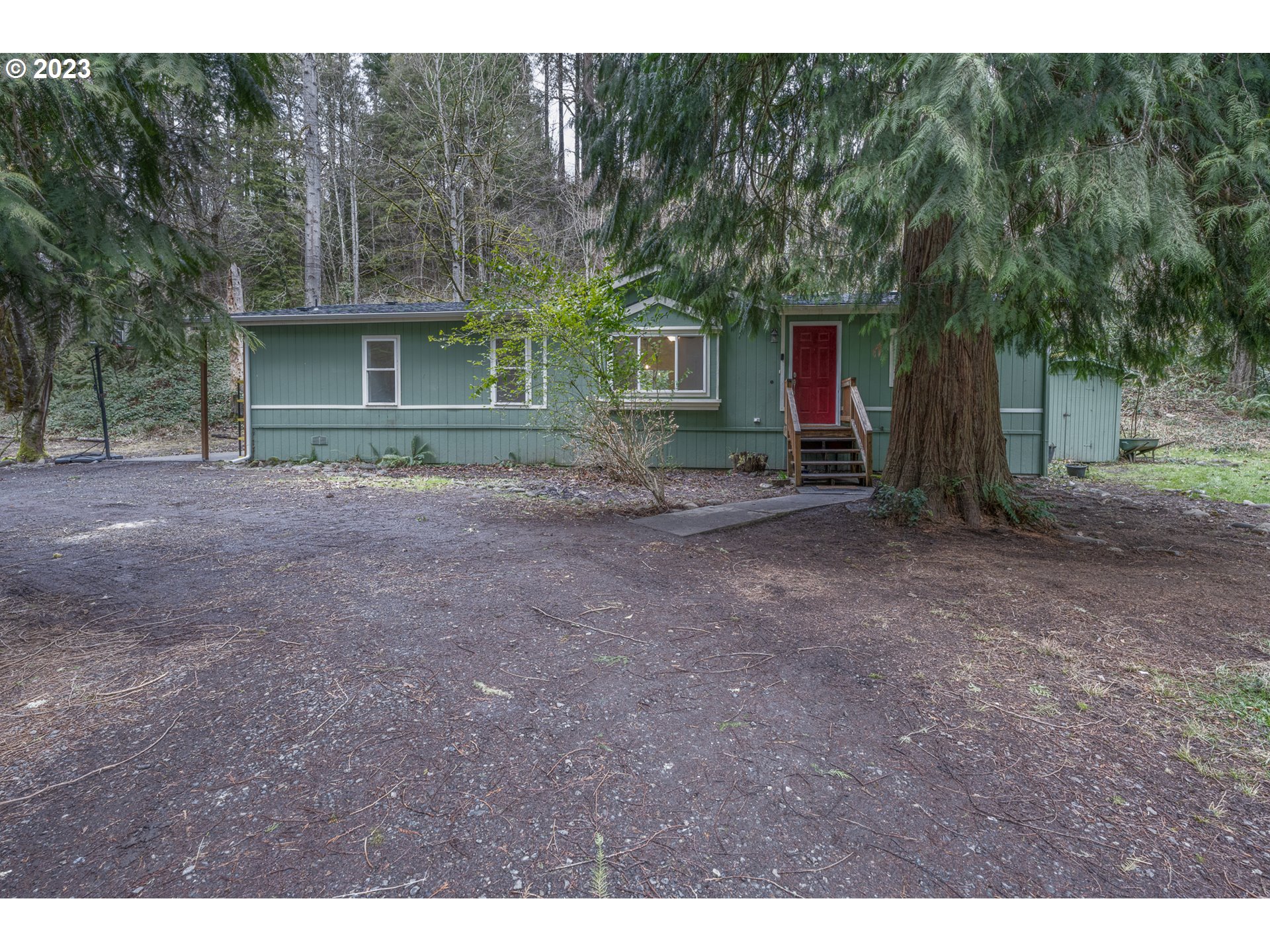28744 Southeast Island Road Eagle Creek, OR 97022 - Photo 2 of 29 Gallery Image 2
