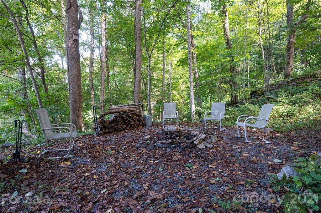 1747 Secluded Valley Road Marshall, NC 28753 - Photo 29 of 33 a view of outdoor space with deck and yard